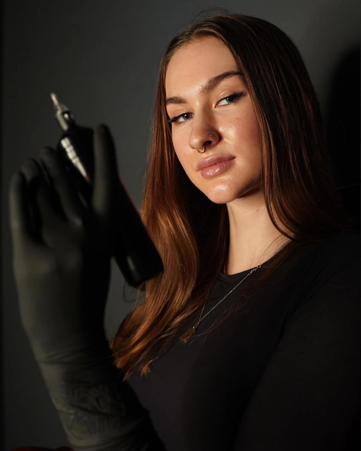 Image 4 of 4 of Laura